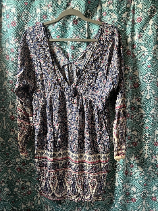 En Creme Tops - En Creme Navy Floral Paisley Peasant Top with Cream and Pink Accents